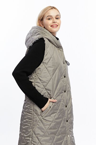 sehatex Women's Long Quilted Puffer Vest with Snap Detail