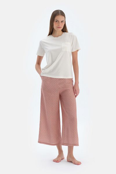 Dagi Ecru Crew Neck T-Shirt Woven Pants Pajama Set