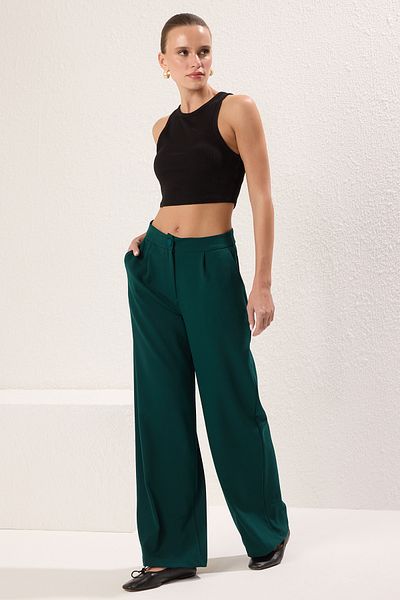 Trendyol Collection Зелені плісировані штани з широкими штанинами TWOSS21PL0189