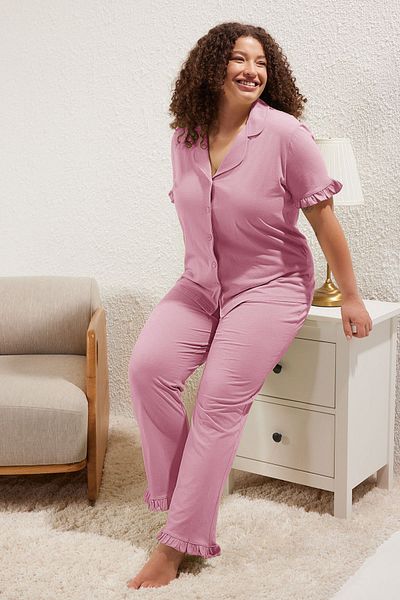 Trendyol Curve Dusty Rose ujjú fodros inggallér kötött pizsama szett TBBSS25AI00001