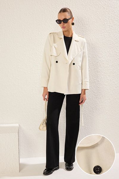 Trendyol Collection Ecru Suede dvouřadý oversize midi trenčkot - Twoss25Tr00001