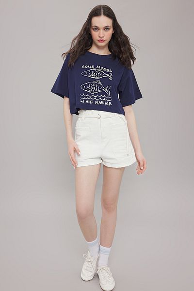 Trendyol Collection Πλεκτό μπλουζάκι Comfortable Fit Navy Blue - 100% βαμβάκι, εμπριμέ TWOSS25TS00080