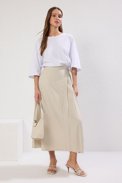 Trendyol Modest Gewebter Rock mit Steinbatterie-Detail TCTAW25EE00007