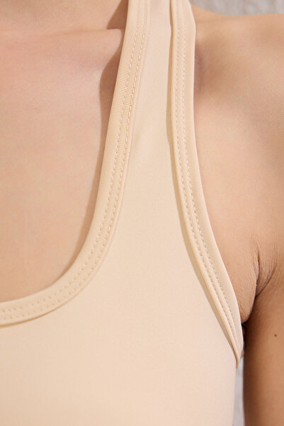Trendyol Collection Cream Support/Contouring Back Detail Thick Strap Knitted Sports Bra Twoss22Ss0040