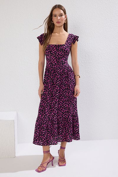 Trendyol Collection Mehrfarbiges A-Linien-Midikleid aus Viskosegewebe mit quadratischem Ausschnitt und Blumendruck TWOSS20EL3331