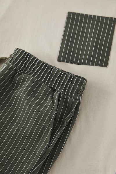 Trendyol Collection Set de pijamale cu pantaloni scurți tricotați cu dungi bej și kaki - TMNSS25PT00036