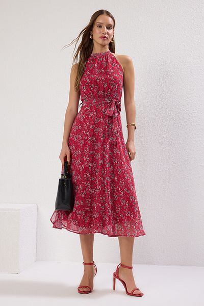 Trendyol Collection Ροζ φλοράλ στάμπα ζωσμένος σε γραμμή Α με λαιμόκοψη αμάνικο υφαντό φόρεμα με μίντι γραμμή TWOSS20EL2536