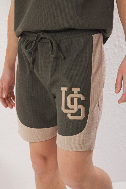 Trendyol Collection Σετ αθλητικής φόρμας Χακί Oversize/Wide Cut Textured Color Block Tank Top-Shorts