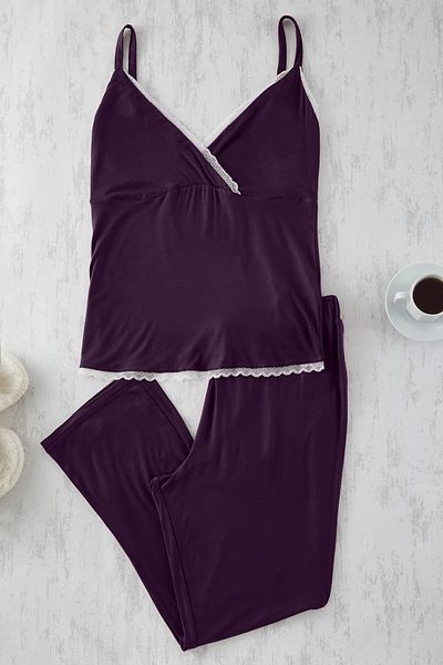 Trendyol Curve Σετ πιτζάμες από δαντέλα από βισκόζη - V-Neck TBBSS25AI00042