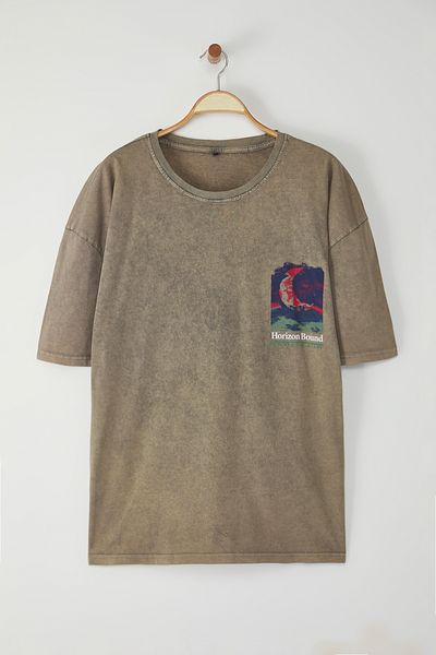 Trendyol Collection Nerz-Strick-T-Shirt in Übergröße mit blassem Effekt – 100 % Baumwolle, breiter Schnitt TMNSS25BF00016