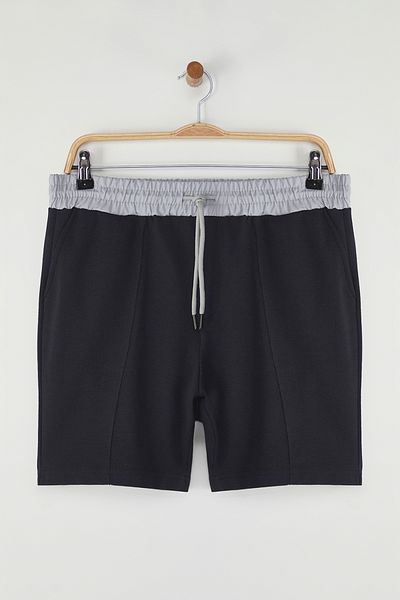 Trendyol Collection Σορτς και βερμούδες με υφή μπλε Navy - Μείγμα υφασμάτων, κανονική εφαρμογή TMNSS25SR00029