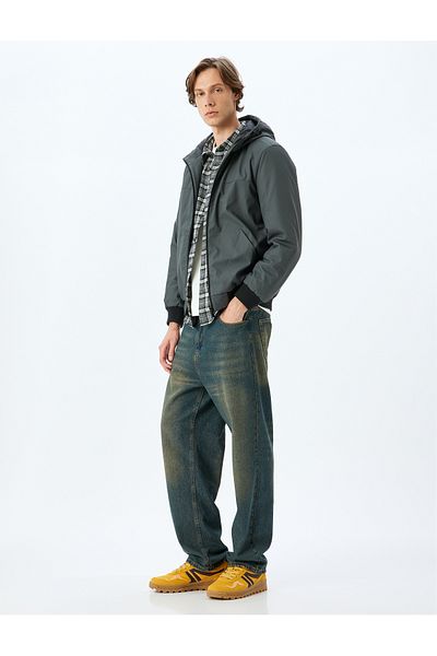 Koton Εποχιακό μπουφάν με φερμουάρ Slim Fit