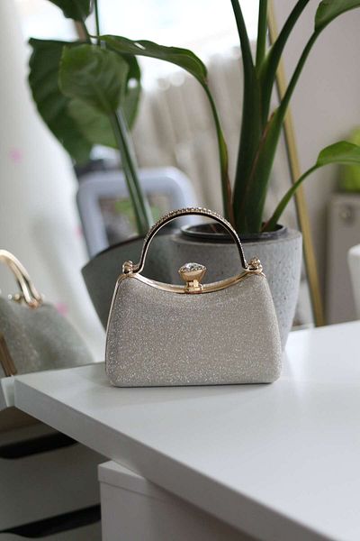 Moom Bag Γυναικεία βραδινή τσάντα χειρός φόρεμα με χρυσό ασημί πέτρα με λαβή και τριγωνικό πέτρινο κλιπ