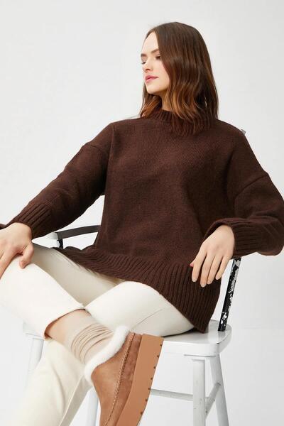 TENA Γυναικείο πουλόβερ με λεπτομέρεια σε καφέ λαιμόκοψη