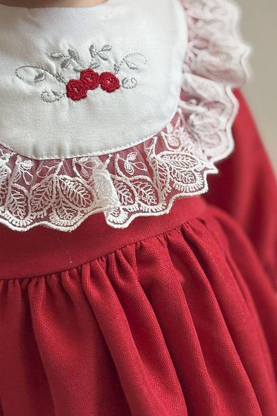 KETBaby Flower Pattern Lace Collar Dress 2-5 Years