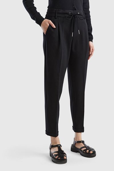 United Colors of Benetton Women / Girls Black Trousers (Model Code: 4Dı4Df00J)