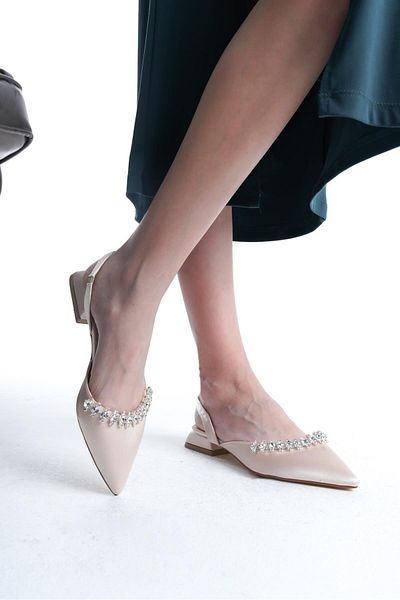 Preshley Cea mai bună piele cremă pentru femei, piatră din satin, spate deschis, elastic, 2,5 cm, cu toc bloc scurt