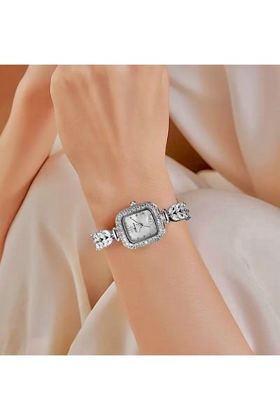 pullmarkt سلسلة عثمانية - ساعة يد نسائية بسوار حجري