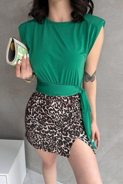 bacc Women's Green Shoulder Padded Waist Belted Blouse Bcdf- 252160