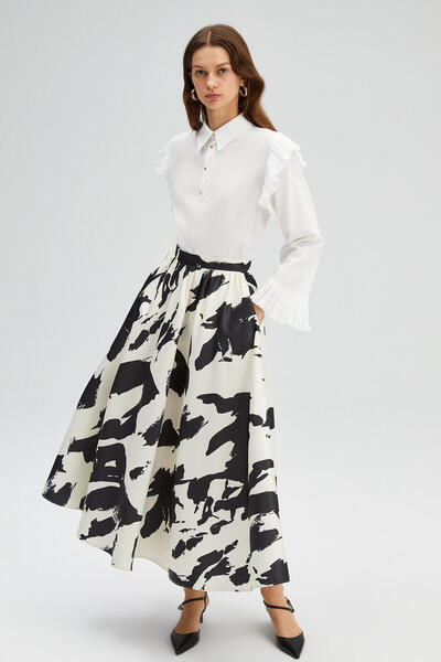 Touché Privé PATTERNED SATIN SKIRT
