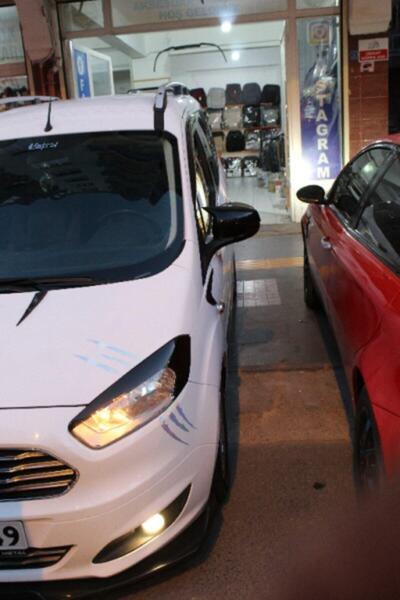 KESEROTO Ford Courier Yarasa Ayna Kapağı 2014-2017 Piano Black