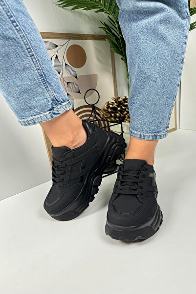 Nstil Чорні жіночі кросівки з нубуку - зручна товста висока підошва, шнурівка...