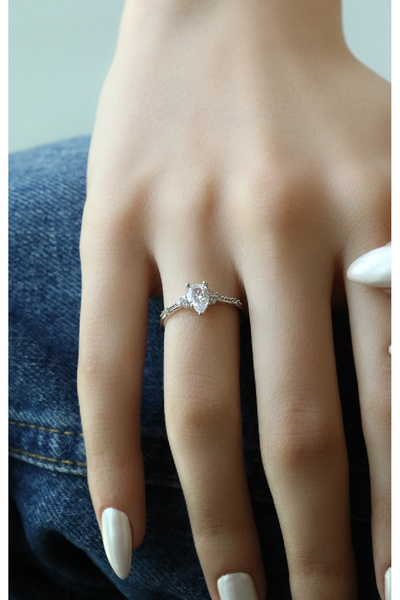 Kuyumcum 14 Ayar Beyaz Altın Damla Taş Yüzük