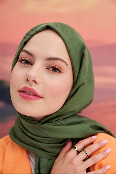carell Symmetrical Jacquard Italian Silk Shawl Forest Green