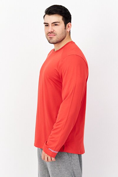 UMBRO Men Sportswear Fit Training Top, Red