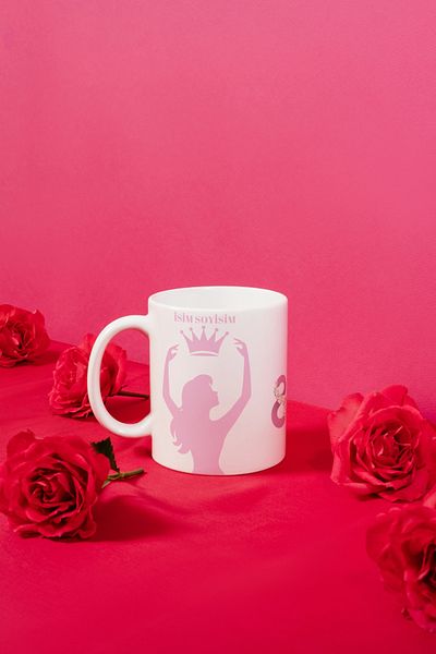 şeyhzade 8 March World Women's Day Design Trophy Cup