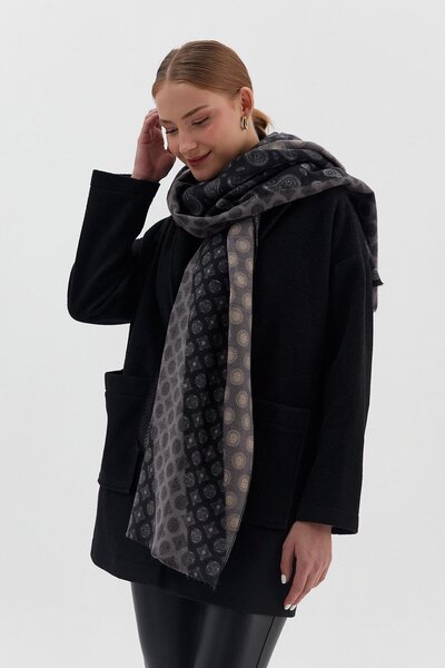 Nish&Chic Polka Dot Thick Shawl