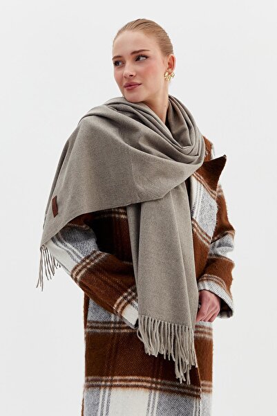 Nish&Chic شال صوف بلون سادة
