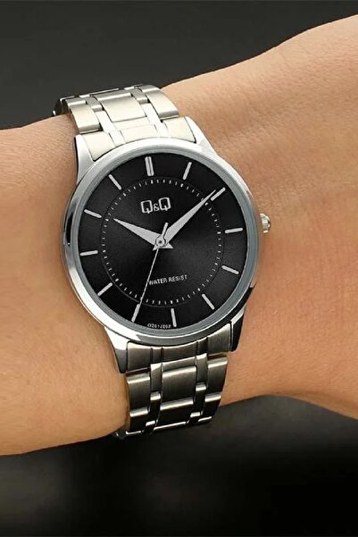 Q&Q Lover Couple Wristwatches with Black Silver Stripes Steel Band