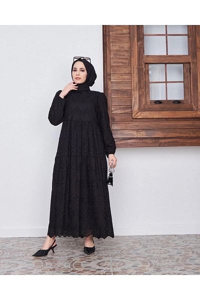Moda Reyhan Μαύρο φόρεμα με δαντέλα με χτένισμα