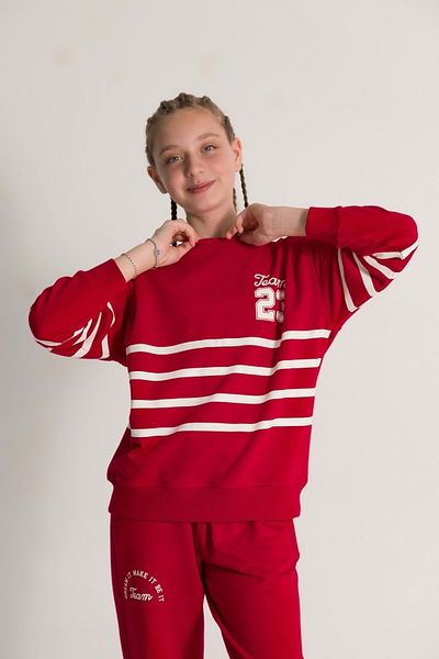 Waka Waka Front Printed Crew Neck Girl's Sweatshirt