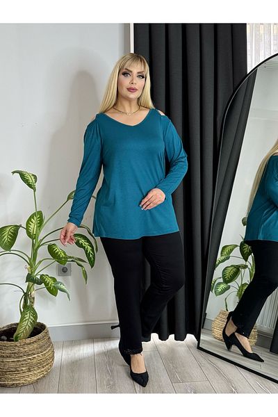 LİKRA ΓΥΝΑΙΚΕΙΑ ΜΕΓΑΛΗ ΜΕΓΕΘΗ ΠΑΡΑΘΥΡΟ ΣΤΟ ΣΟΥΠΑ ΛΙΚΡΑ ΒΙΣΚΟΝΤΙ ΜΠΛΟΥΖΑ