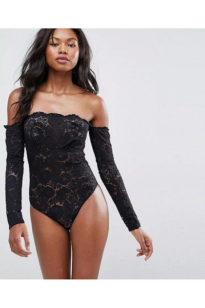 İntive Lingerie Brandpanty Jennifer Γυναικεία μπουστάκια με μοτίβο με μαύρο λουλούδι
