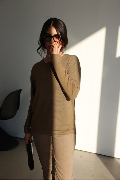 Özge Özgenç Μαλακό κορμάκι με κουμπιά στο γιακά