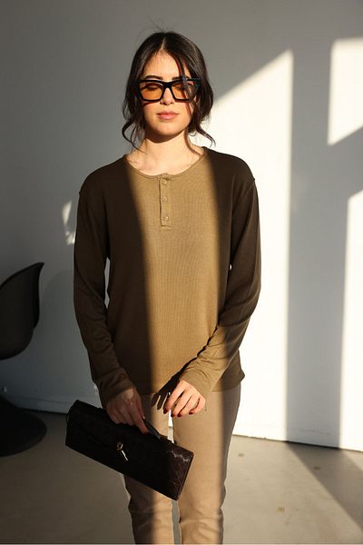 Özge Özgenç Μαλακό κορμάκι με κουμπιά στο γιακά