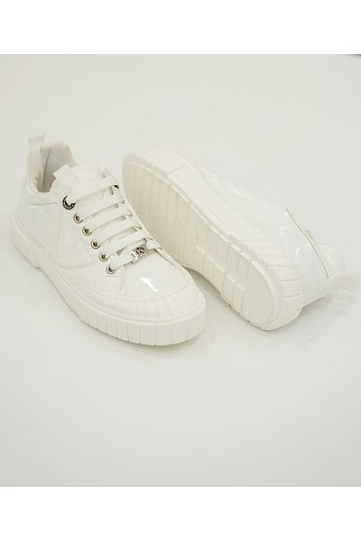 Kuum Women's White Lace-Up Sneaker