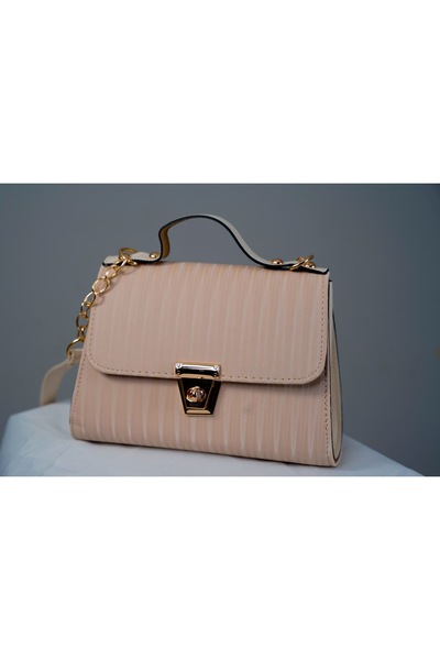 family clothing shop حقيبة يد وكتف كريمية