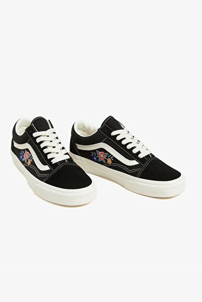 Vans Women's Old Skool Shoes