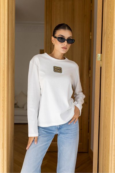 Askı Nişantaşı Tricou cu mânecă lungă cu design alb, cu broderie text