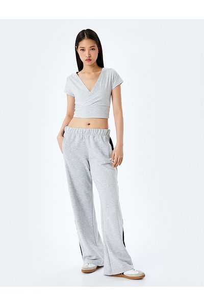 Koton V-Neck Short Sleeve Crop Slim Fit Sports T-Shirt
