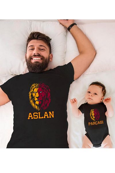Tshirthane Yellow Red Lion - Father Son Girl ΜΟΝΟ Προϊόν, με 2 Καλάθια