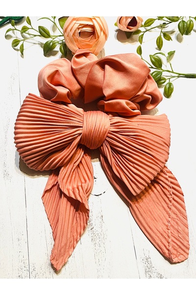 BERG ATELIER Елегантна шпилька з атласною бантиком