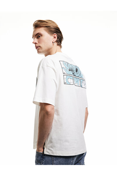 Koton Kısa Kollu Bisiklet Yaka Arkası Baskılı Pamuklu Oversize Lisanslı Rick and Morty Tişört