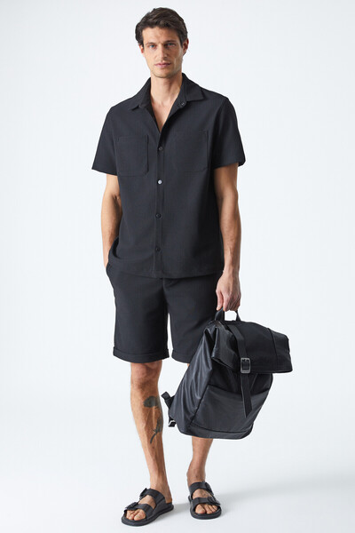 GRIMELANGE MELOS Erkek Kısa Kollu Cepli Çıtçıtlı Relaxed Fit Siyah Gömlek