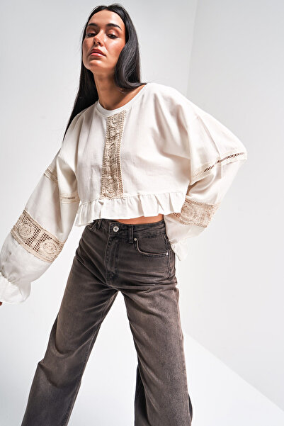 its basic Γυναικεία μπλούζα σε χρώμα εκρού Loose Cut Ethnic Pattern Design