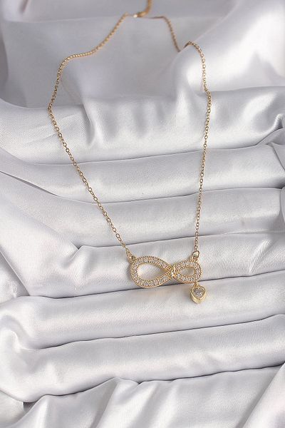 Store 316L Steel Gold Color Chain Zircon Stone Infinity Model Hanging Stone Heart Detail Women's Necklace